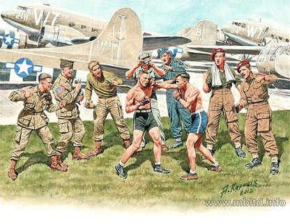 Friendly boxing match. British and American paratroopers, WWII era (1:35)