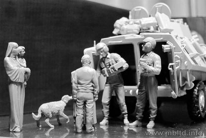 “Here is Snickers, help yourself, please…” (1:35)