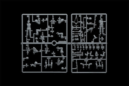 Italian Paratroopers combat group